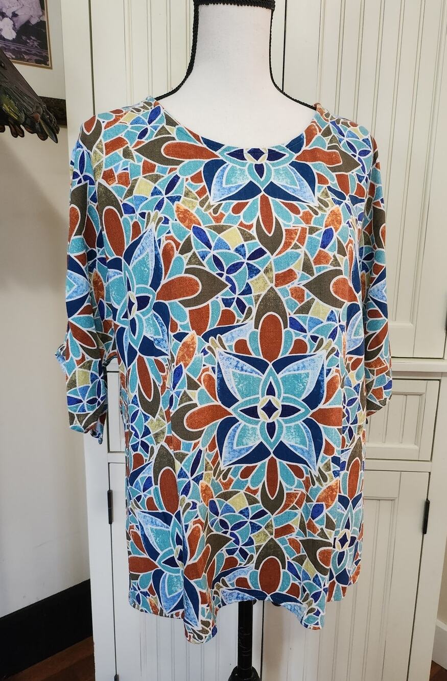 Floral blouse or Tunic, JM collection size XL